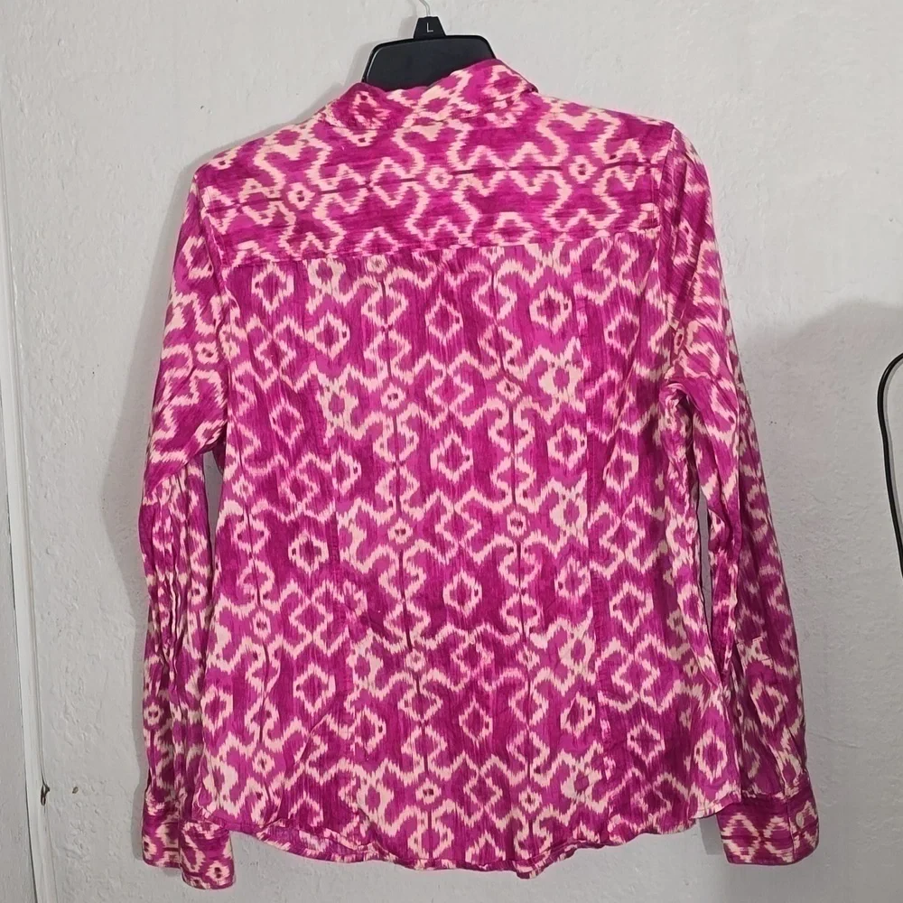 Michael Kors Women's Pink Print Button-Down Blouse. - Picture 4 of 6